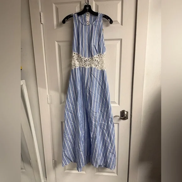 Majorelle Lace Trim Maxi Dress - Picture 5 of 8